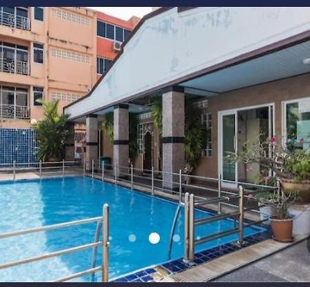 Grand Shivalay Apartamento Pattaya Exterior foto